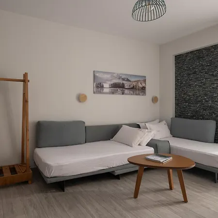 Leon * Nikiti (Sithonia)