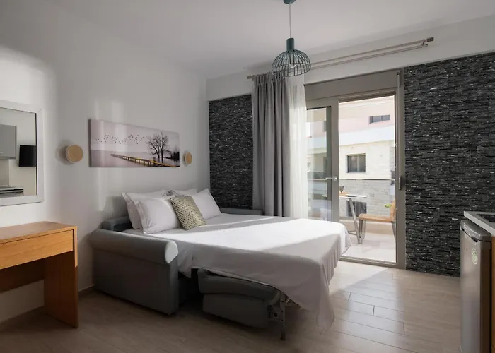 Leon Nikiti (Sithonia)