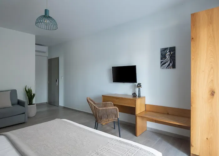 Leon Nikiti (Sithonia)