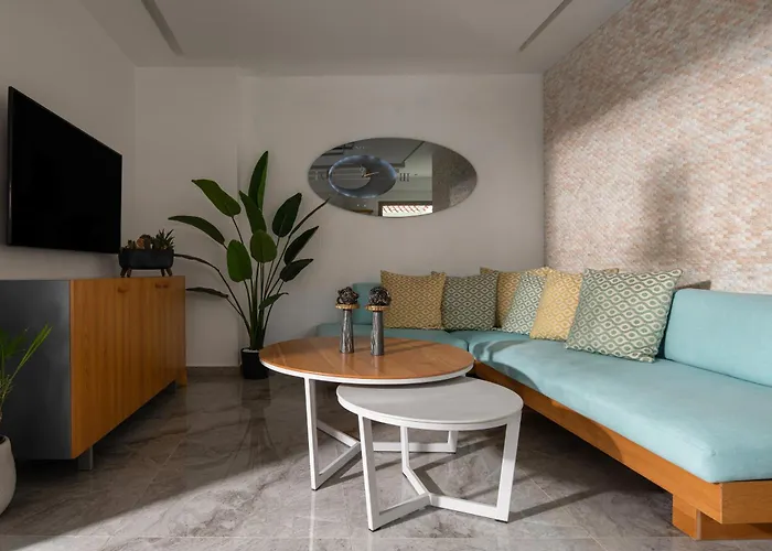 Leon Nikiti (Sithonia)